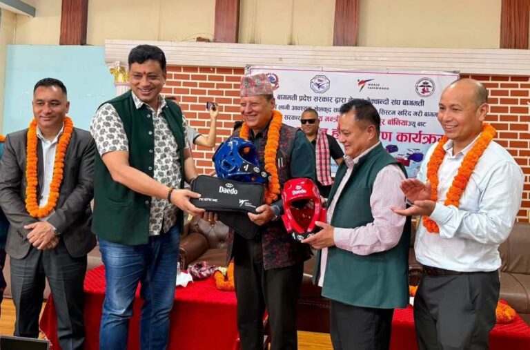 बागमती प्रदेश सरकारद्वारा तेक्वान्दो संघलाई आधुनिक सेन्सर सिस्टम र खेलकुद सामग्री हस्तान्तरण